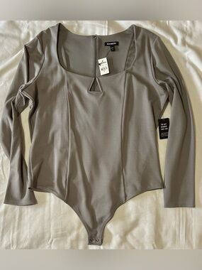 Express Women’s Gray Long-Sleeve Bodysuit XL